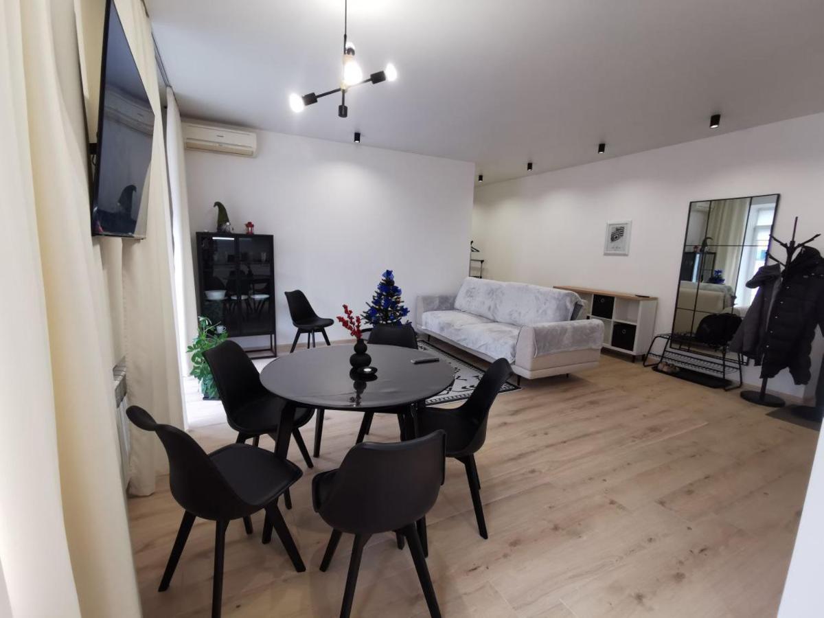 Soborna Apartment Rivne Luaran gambar