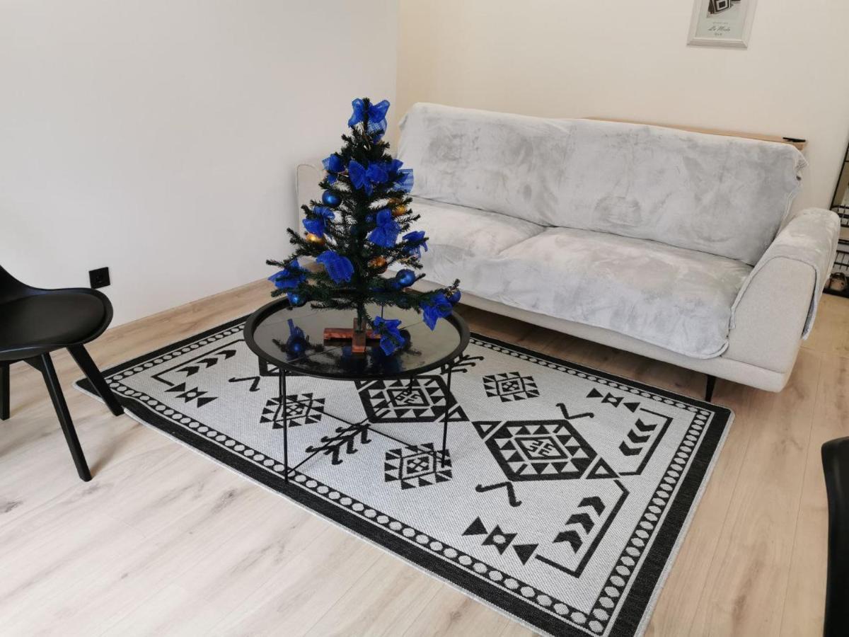 Soborna Apartment Rivne Luaran gambar