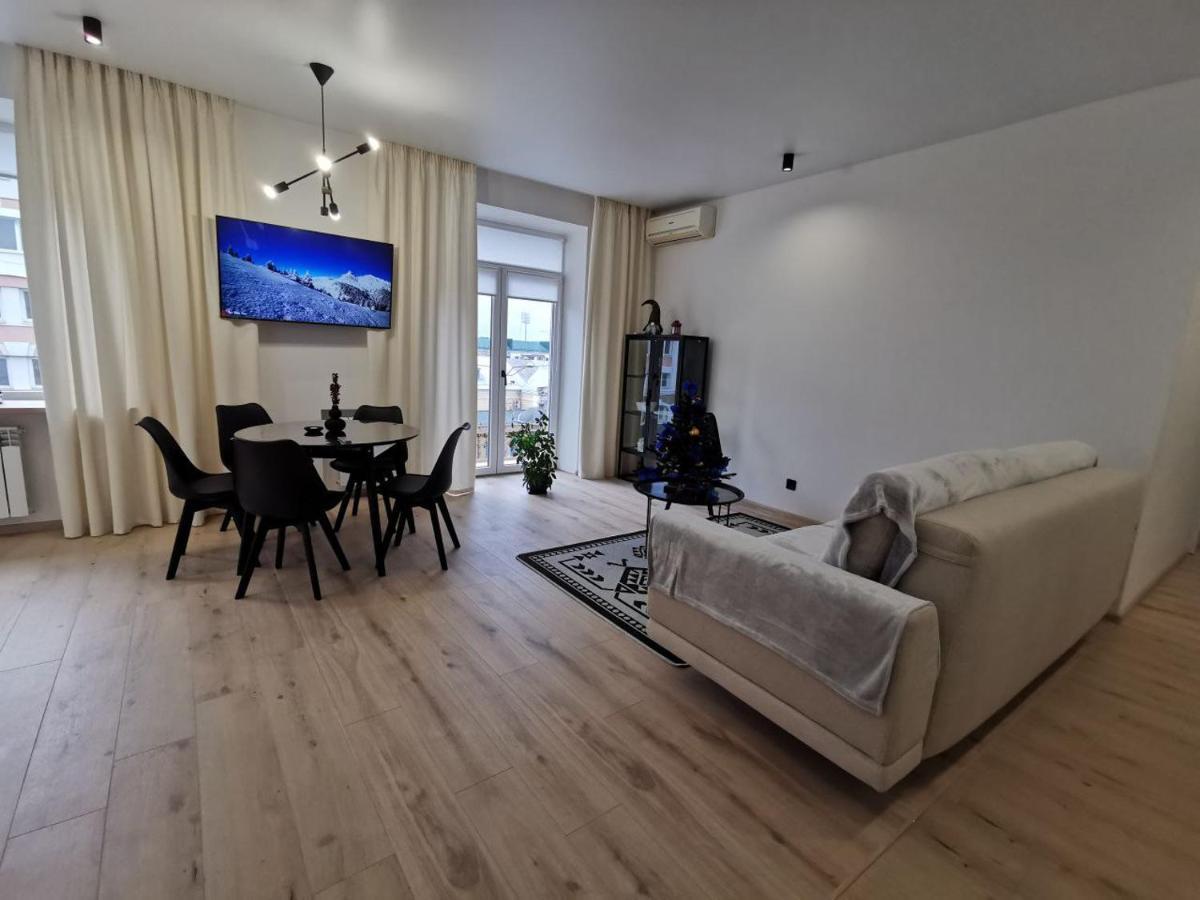 Soborna Apartment Rivne Luaran gambar