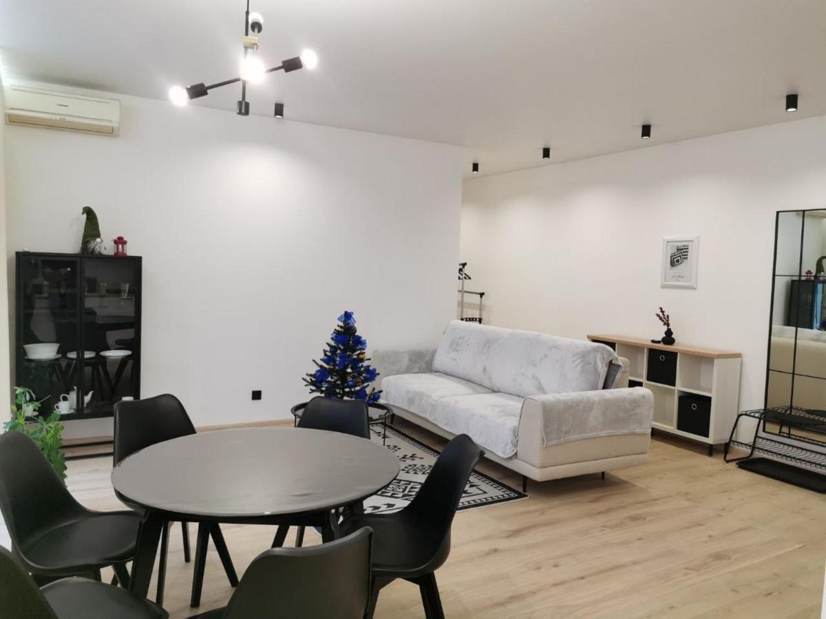 Soborna Apartment Rivne Luaran gambar