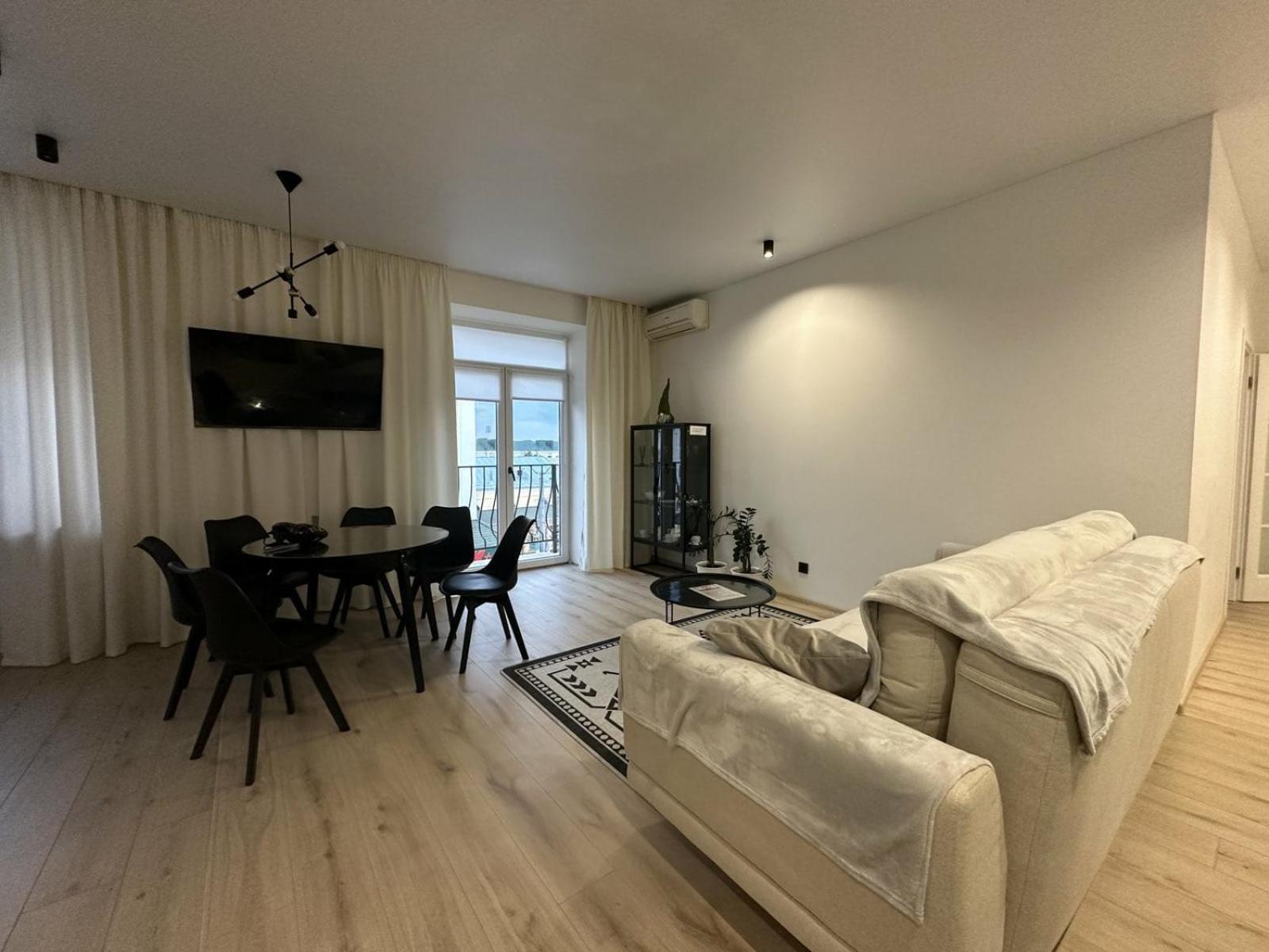 Soborna Apartment Rivne Luaran gambar